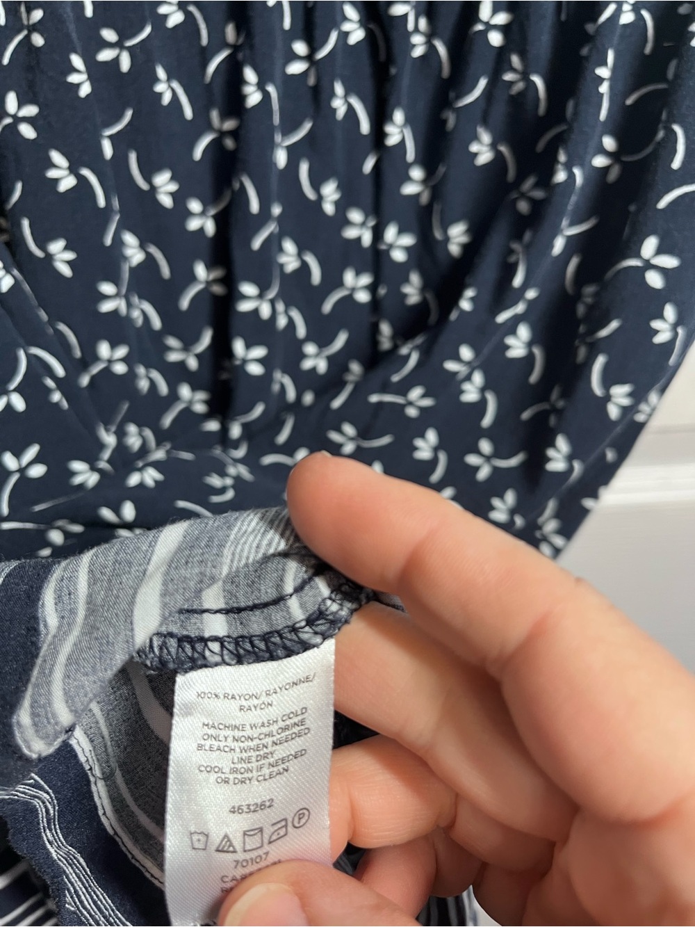 LOFT Navy and White Printed Sleeveless Midi Dress - Picture 8 of 9